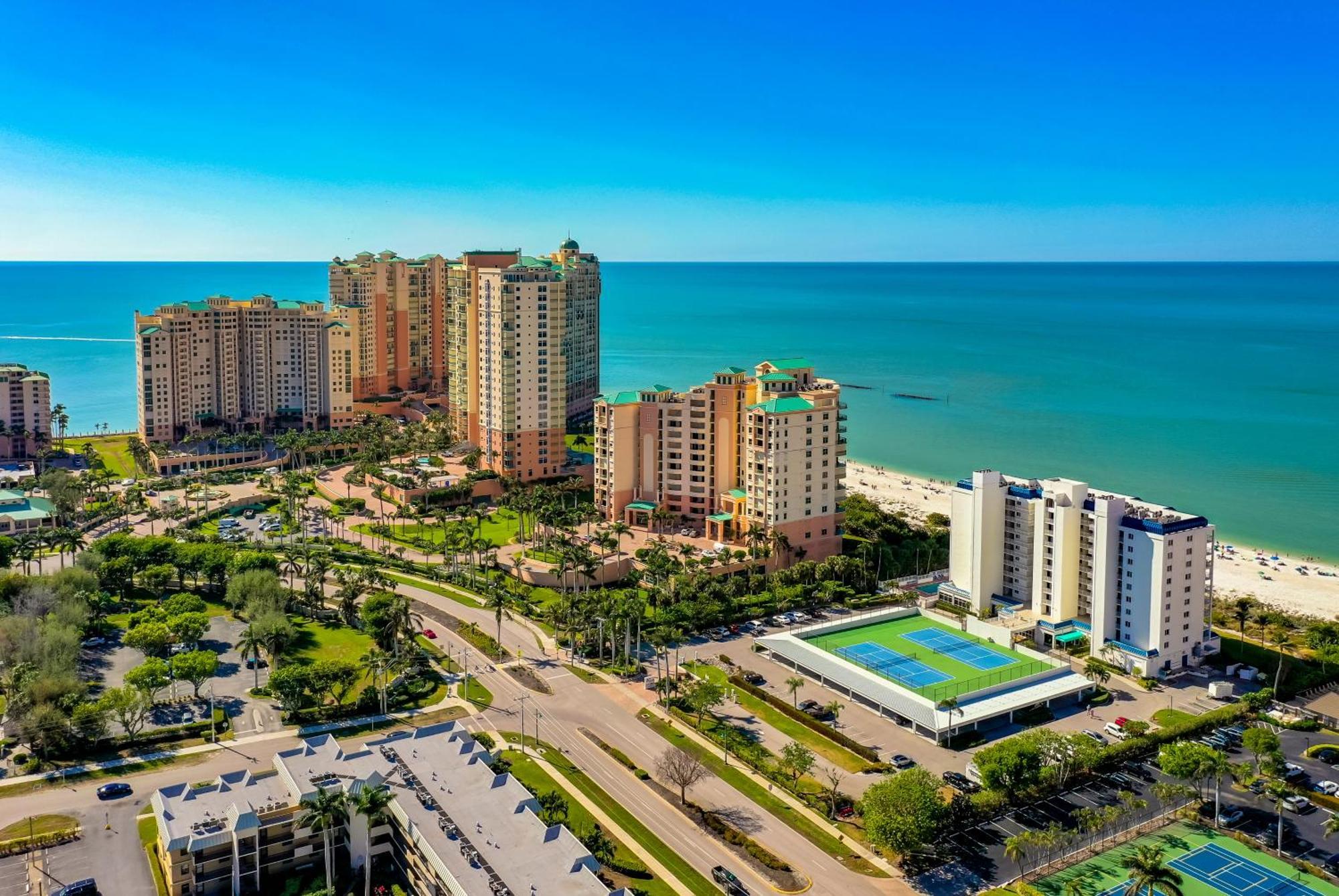 Steps Away From The Soft, White, Sandy Beaches Of Beautiful Marco Island!! Εξωτερικό φωτογραφία